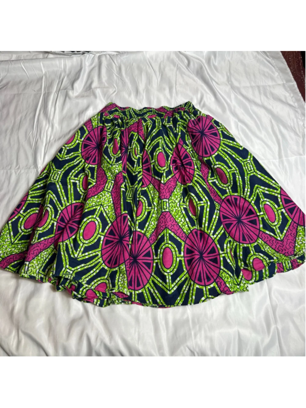 Women's African Stars A-Line Skirt Size M Black Pink Geometric Print